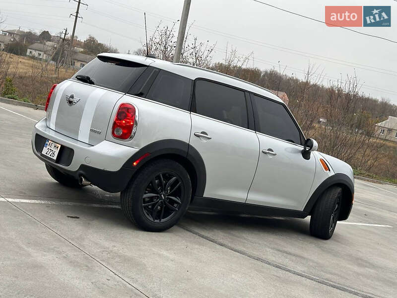 Хэтчбек MINI Countryman 2013 в Синельниково