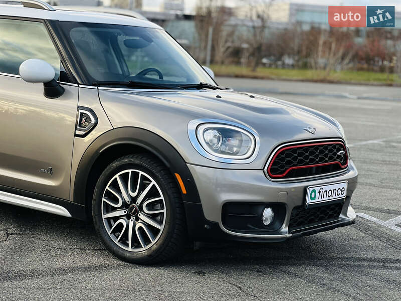 Хэтчбек MINI Countryman 2017 в Киеве