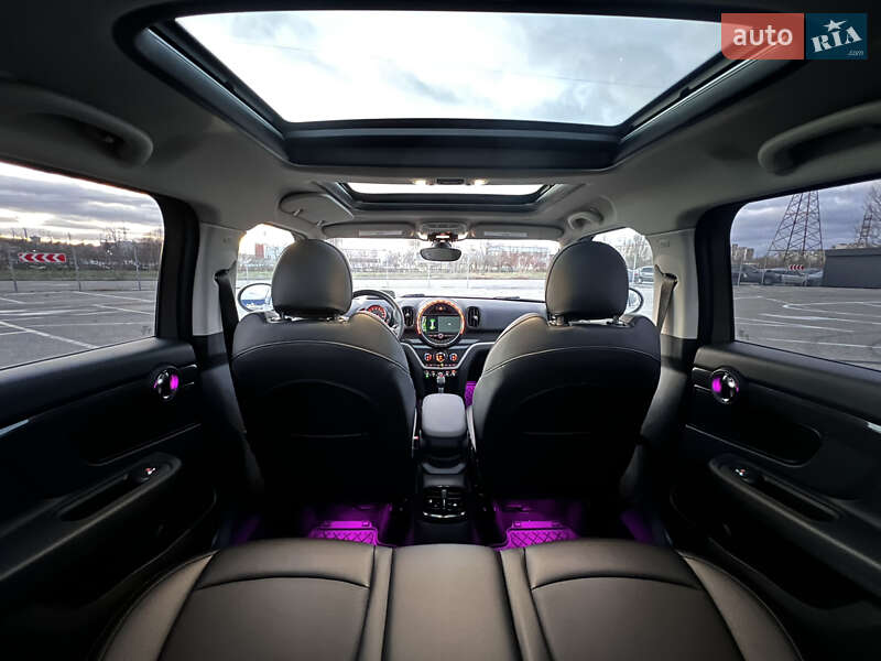 Хэтчбек MINI Countryman 2017 в Киеве