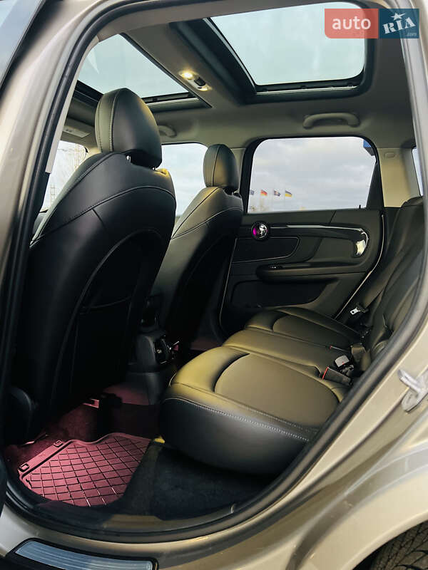 Хэтчбек MINI Countryman 2017 в Киеве