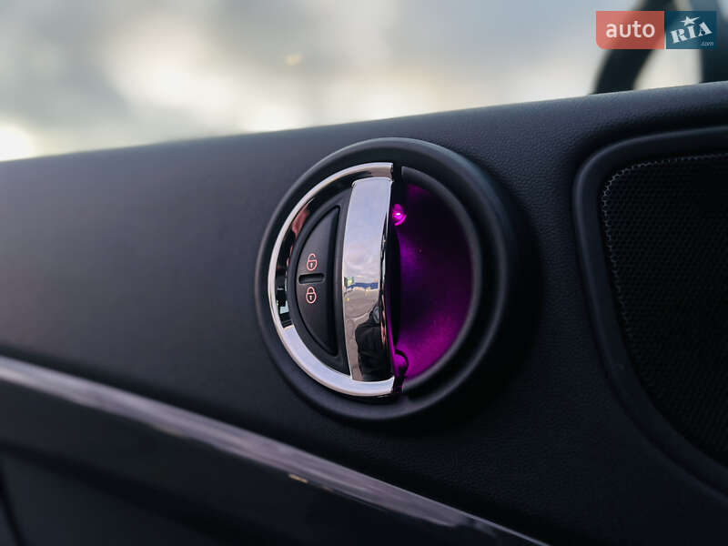 Хэтчбек MINI Countryman 2017 в Киеве