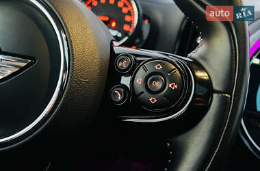 Хэтчбек MINI Countryman 2017 в 