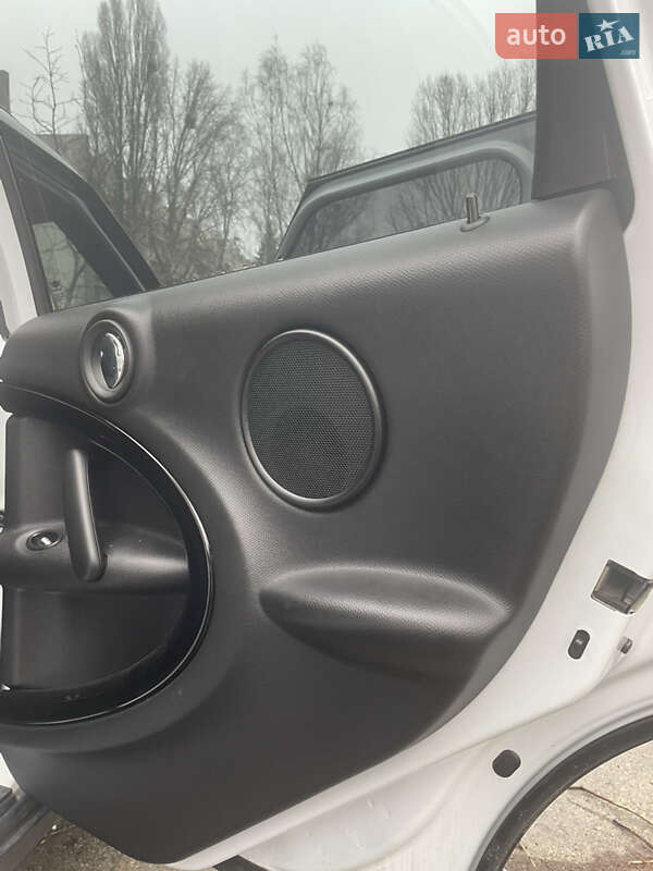 Хэтчбек MINI Countryman 2011 в Киеве