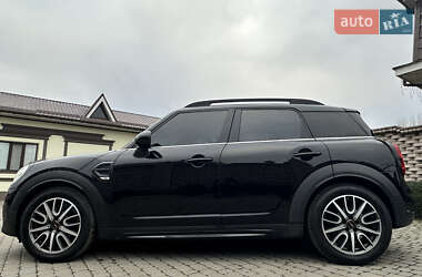 Хэтчбек MINI Countryman 2018 в 