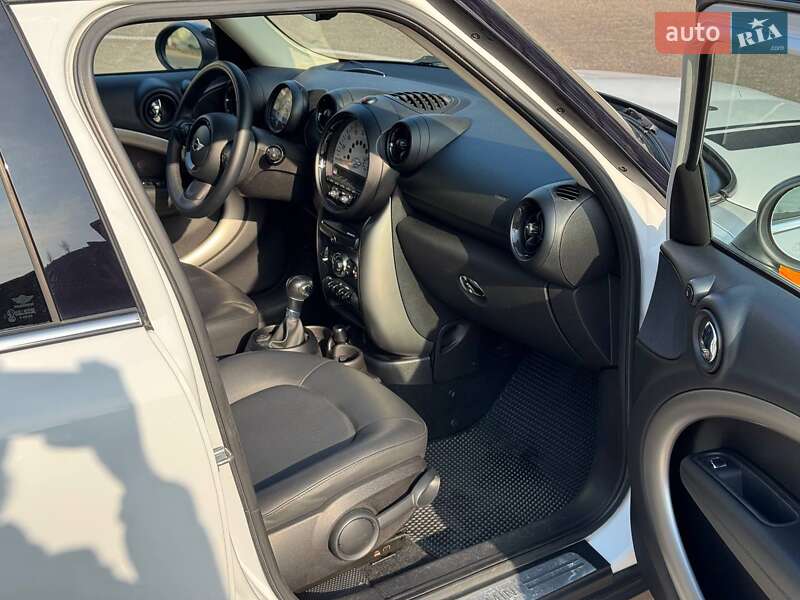 Внедорожник / Кроссовер MINI Countryman 2013 в Одессе