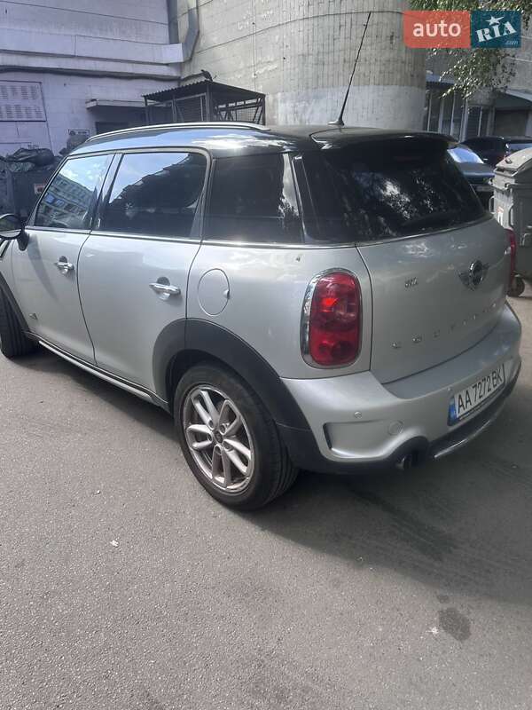Внедорожник / Кроссовер MINI Countryman 2015 в Киеве