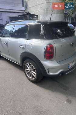 Внедорожник / Кроссовер MINI Countryman 2015 в Киеве