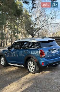 Хэтчбек MINI Countryman 2017 в 