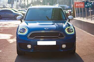 Хэтчбек MINI Countryman 2019 в Киеве