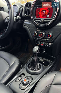 Хэтчбек MINI Countryman 2017 в 