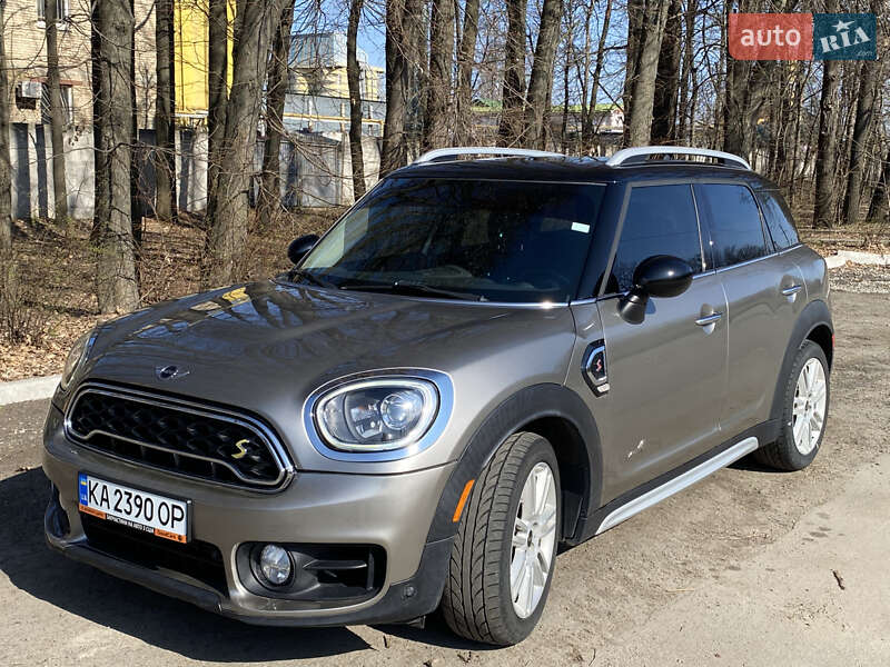 Хэтчбек MINI Countryman 2017 в 