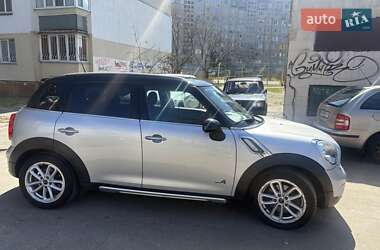 Внедорожник / Кроссовер MINI Countryman 2015 в Киеве