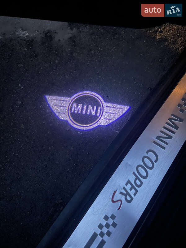 Хэтчбек MINI Countryman 2011 в Киеве