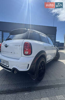 Позашляховик / Кросовер MINI Countryman 2015 в 