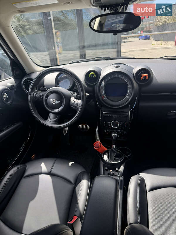 Внедорожник / Кроссовер MINI Countryman 2015 в Киеве