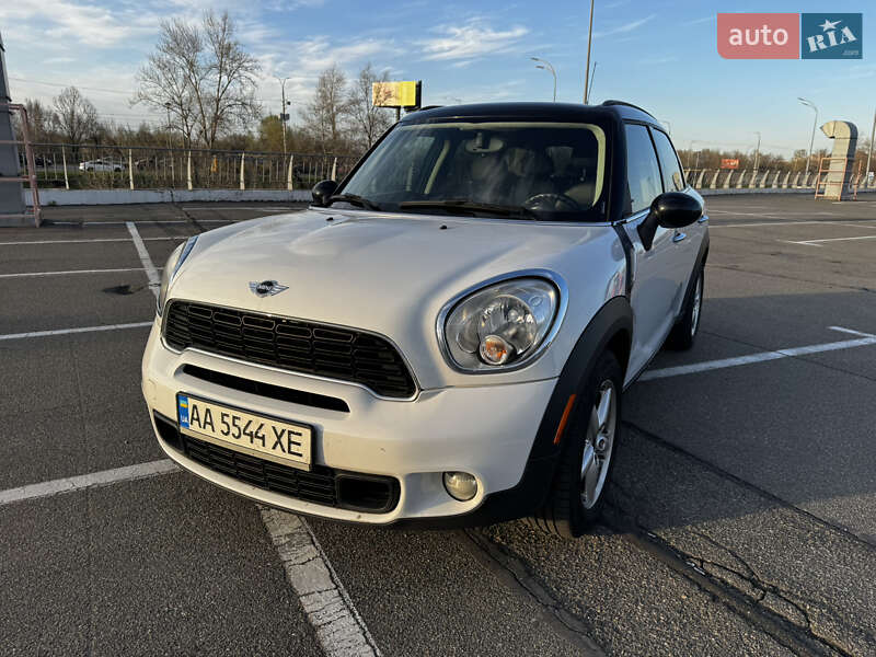 Хэтчбек MINI Countryman 2014 в Киеве
