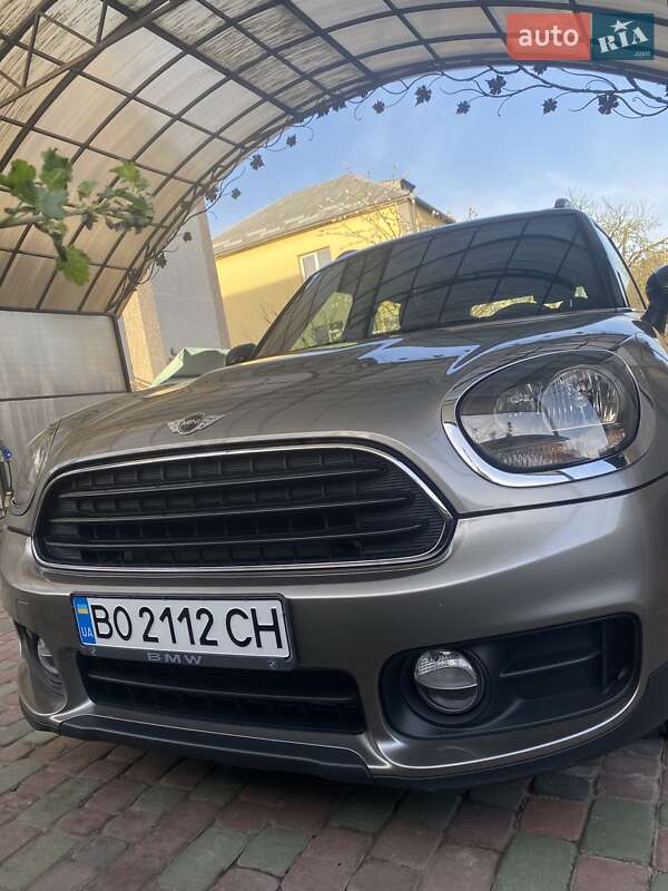 Хэтчбек MINI Countryman 2017 в Тернополе