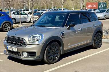 Хэтчбек MINI Countryman 2017 в Киеве