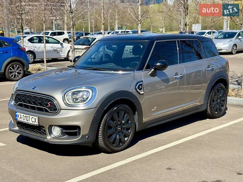 Хэтчбек MINI Countryman 2017 в 