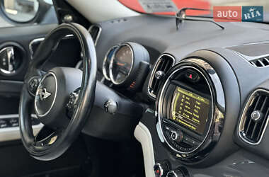 Хетчбек MINI Countryman 2017 в 