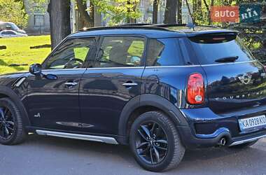 Внедорожник / Кроссовер MINI Countryman 2015 в 
