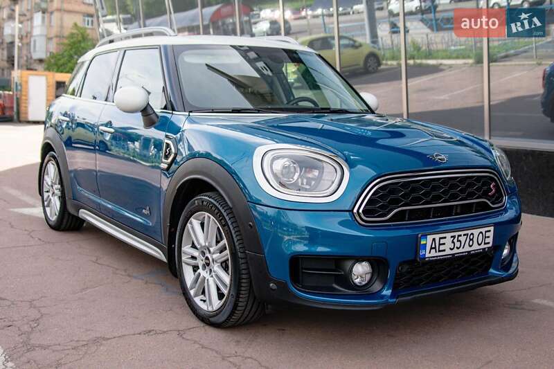 Хэтчбек MINI Countryman 2019 в Киеве