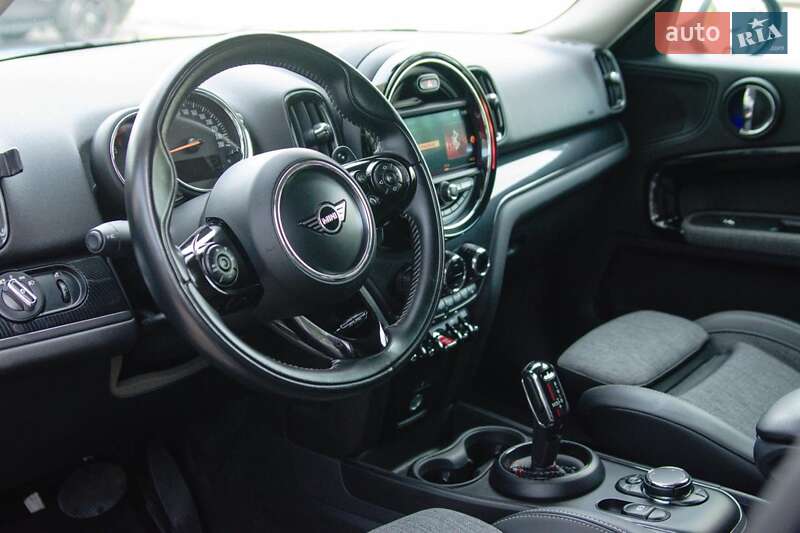 Хэтчбек MINI Countryman 2019 в Киеве