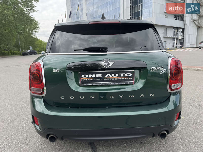 Хэтчбек MINI Countryman 2017 в Киеве