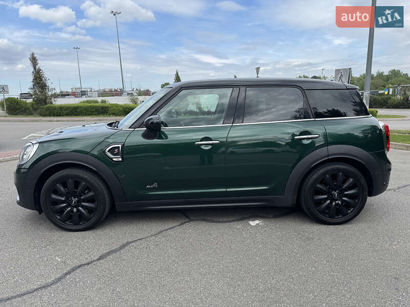 Хэтчбек MINI Countryman 2017 в Киеве