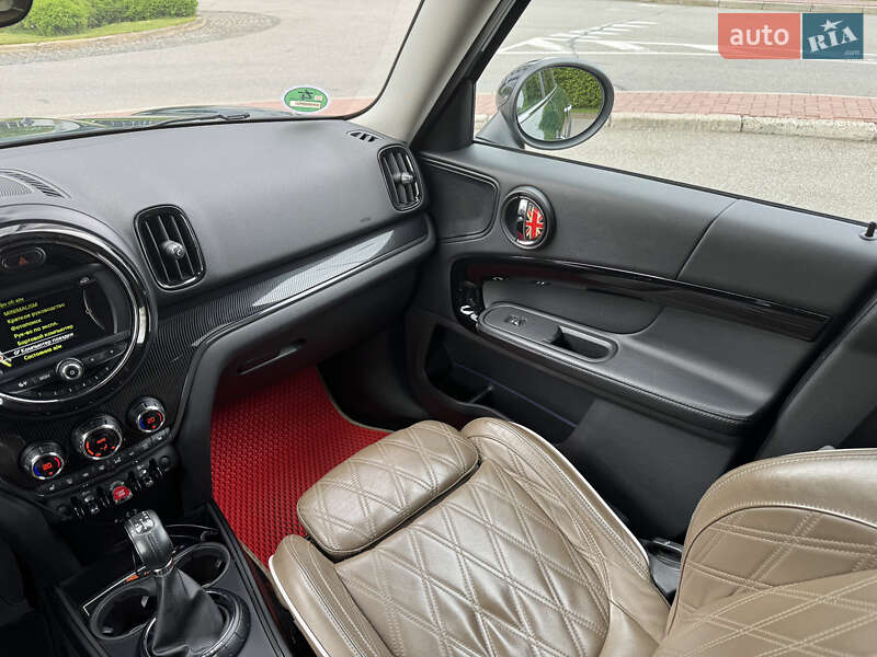 Хэтчбек MINI Countryman 2017 в Киеве