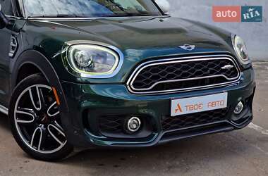 Хэтчбек MINI Countryman 2017 в 