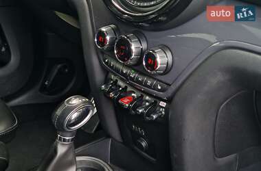 Хэтчбек MINI Countryman 2017 в 