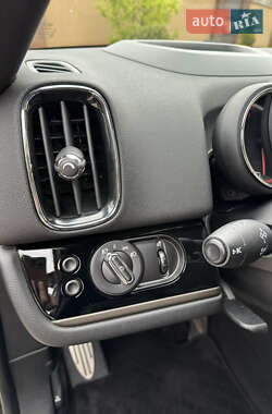 Хэтчбек MINI Countryman 2019 в 