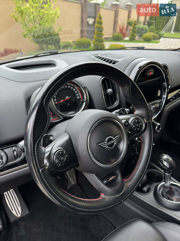 Хэтчбек MINI Countryman 2019 в Черновцах