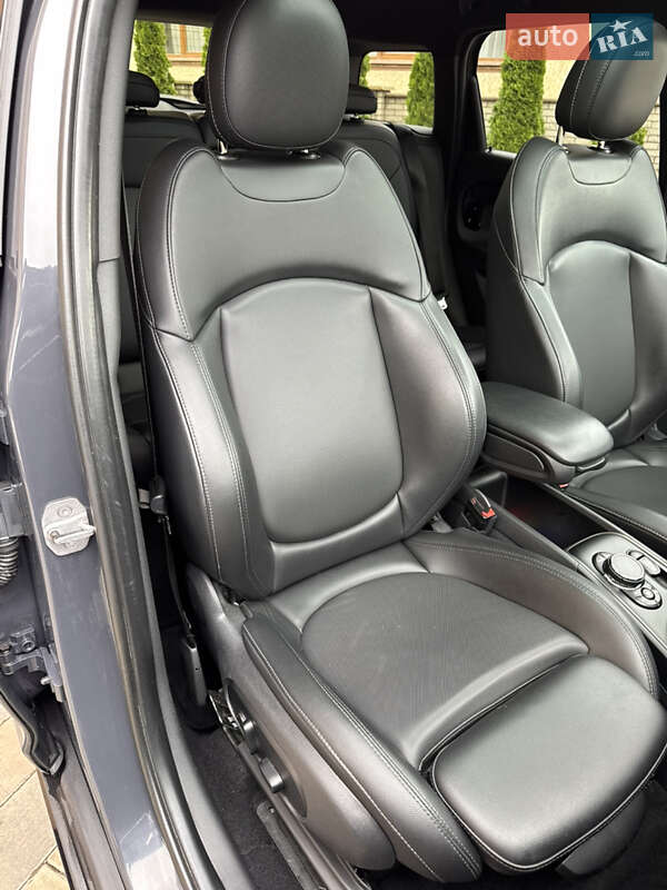 Хэтчбек MINI Countryman 2019 в Черновцах