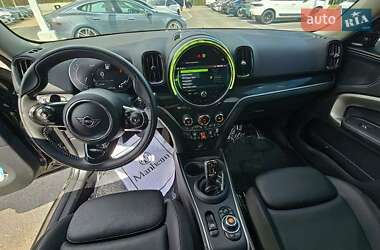 Позашляховик / Кросовер MINI Countryman 2021 в 