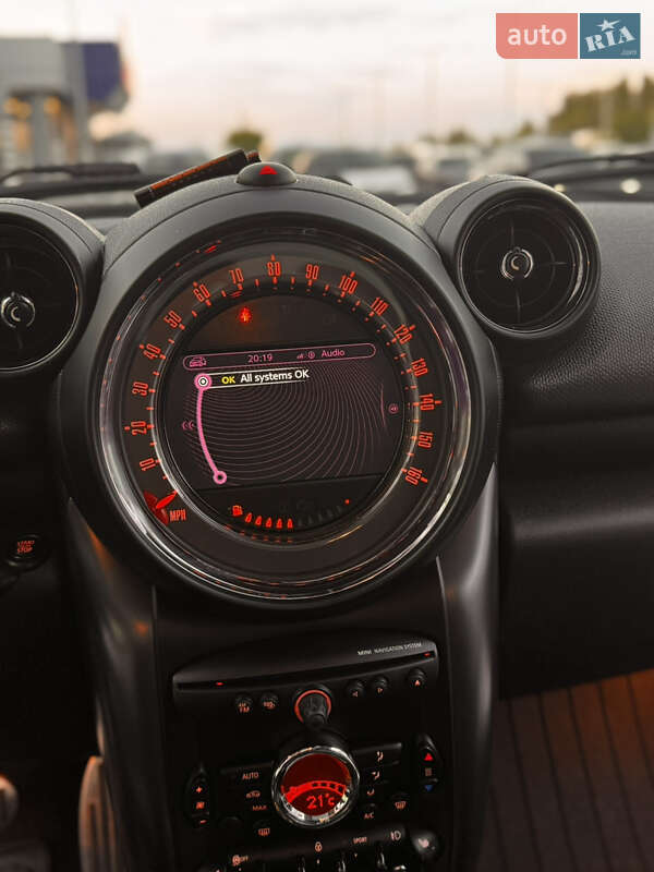Внедорожник / Кроссовер MINI Countryman 2016 в Днепре