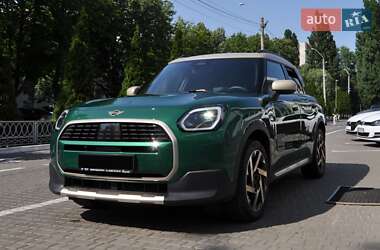 Позашляховик / Кросовер MINI Countryman 2024 в 