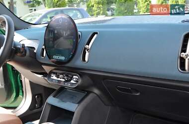 Позашляховик / Кросовер MINI Countryman 2024 в 