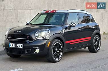 Внедорожник / Кроссовер MINI Countryman 2015 в 
