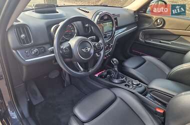 Хэтчбек MINI Countryman 2017 в 