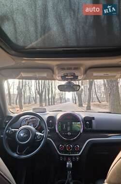 Хэтчбек MINI Countryman 2017 в 