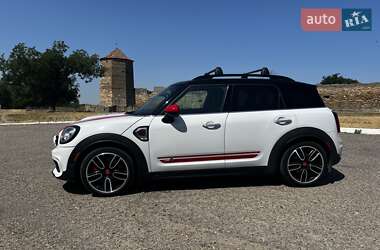 Хэтчбек MINI Countryman 2018 в 
