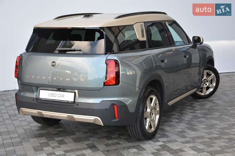 Внедорожник / Кроссовер MINI Countryman 2024 в Киеве