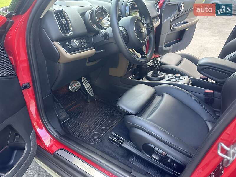 Хэтчбек MINI Countryman 2019 в Киеве фото 35 Хэтчбек MINI Countryman 2019 в Киеве