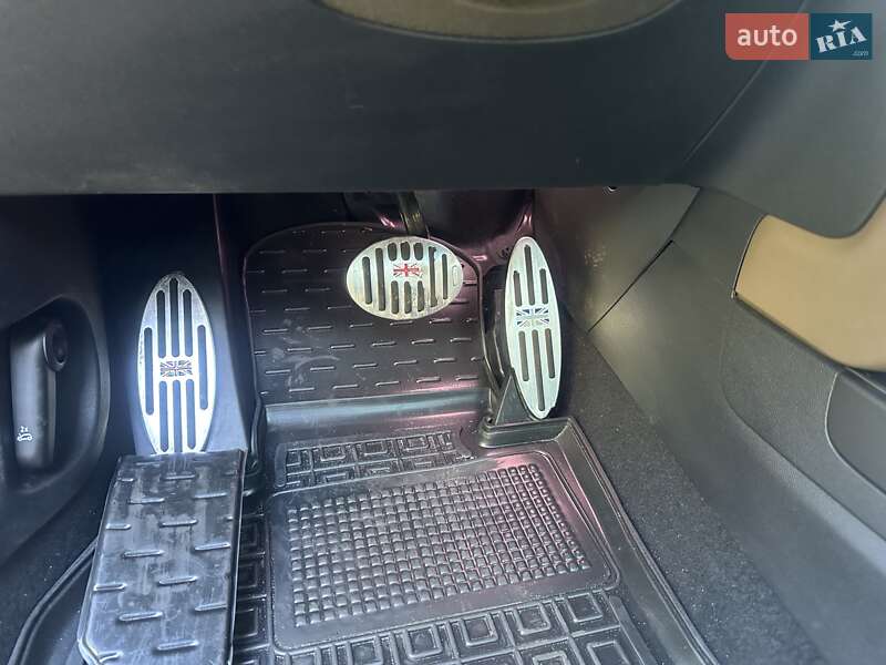 Хэтчбек MINI Countryman 2019 в Киеве фото 62 Хэтчбек MINI Countryman 2019 в Киеве