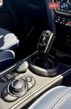 Внедорожник / Кроссовер MINI Countryman 2023 в 