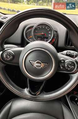 Хэтчбек MINI Countryman 2018 в 