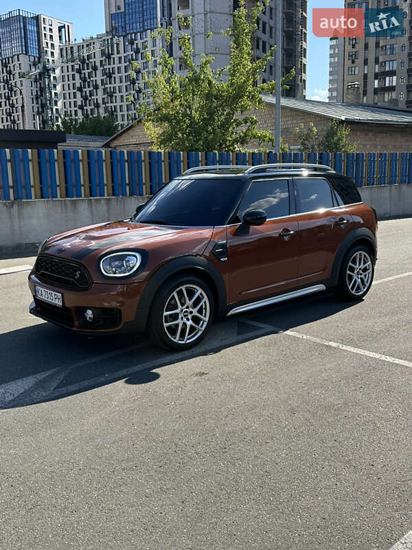 Хетчбек MINI Countryman 2017 в Києві