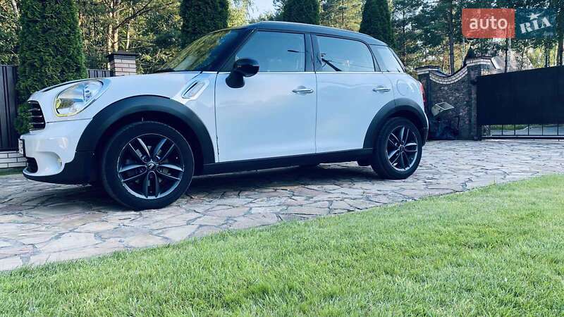 Внедорожник / Кроссовер MINI Countryman 2014 в Киеве